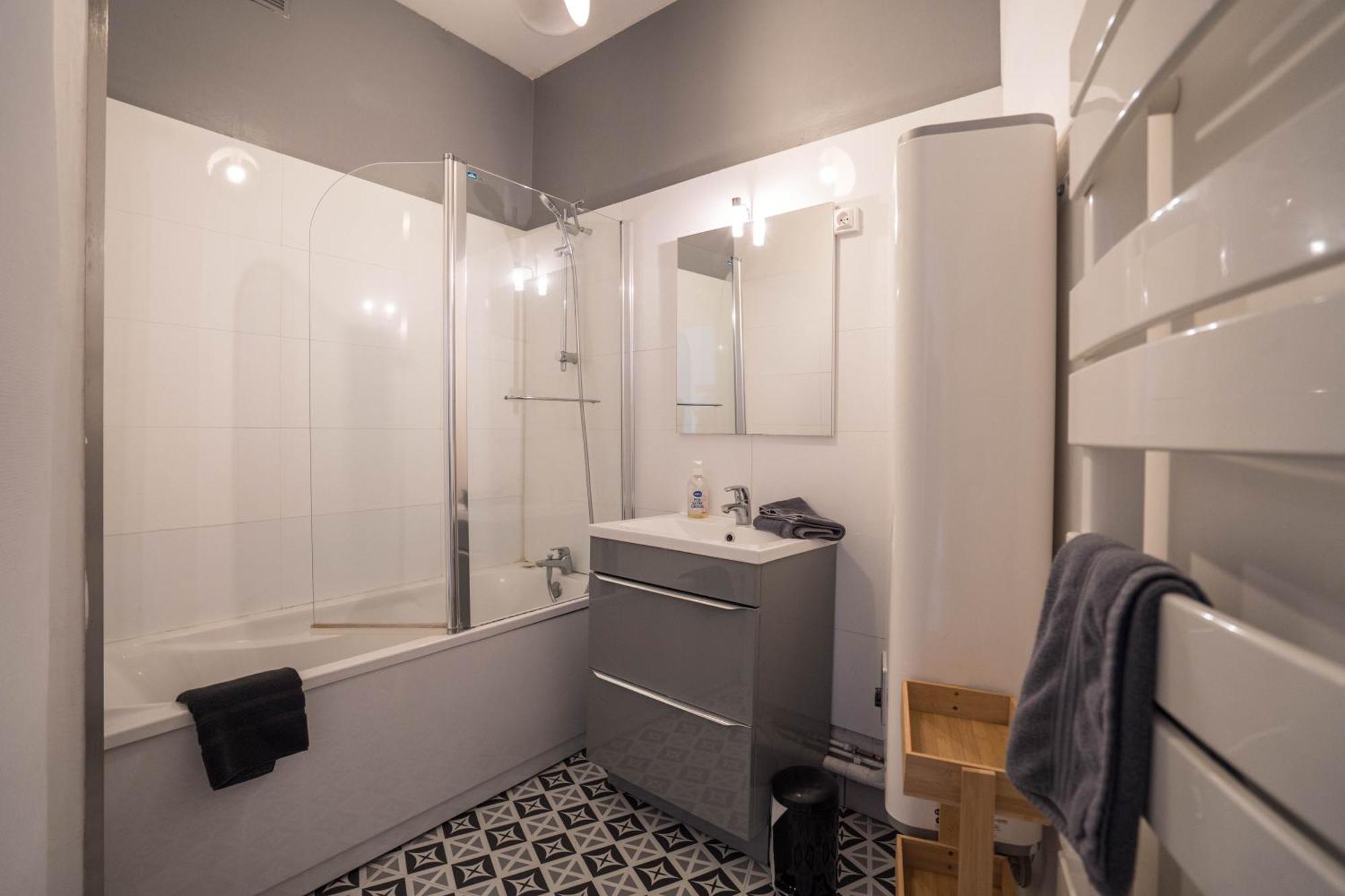 Charming City Center Flat Rouen Buitenkant foto